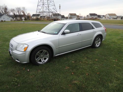 2005 dodge magnum r/t wagon 4-door 5.7l