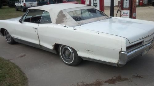 1966 Pontiac Bonneville Convertible, image 2