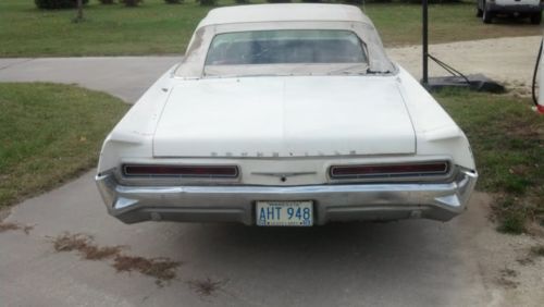 1966 Pontiac Bonneville Convertible, image 11