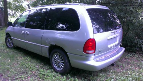 Chrysler Town & Country AWD Limited 7-Seater LEATHER - LOW MILES - CLEAR TITLE, US $2,500.00, image 3