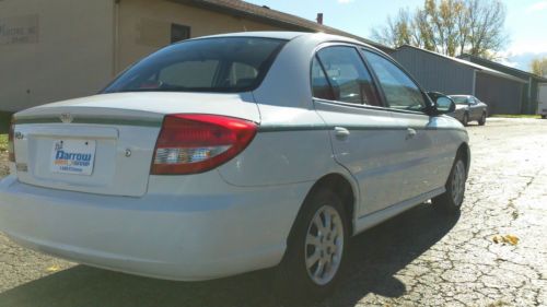 2005 KIA RIO..4dr..5 speed...1 owner..86,000 miles..nice clean car..No Reserve, image 4