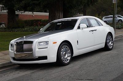 2013 rolls-royce ghost,white/red,loaded! msrp: $329,485