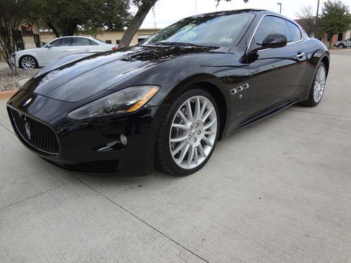 2010 maserati granturismo s w/ 15,600 miles! super clean! like new!!!