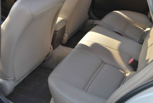 LEXUS ES 300 ONLY 90K RUNS AND LOOKS GREAT, NO RESERVE, image 11