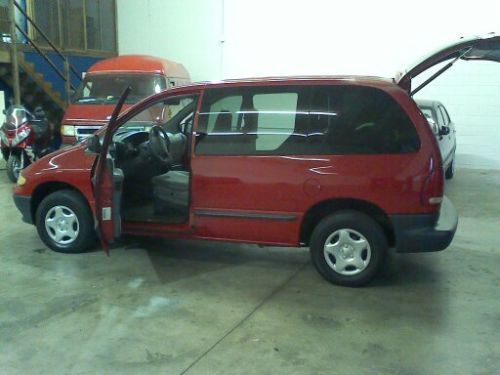 2000 dodge caravan mint condition, one owner, low mileage