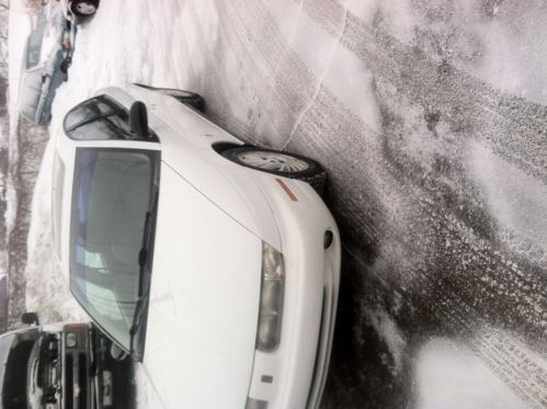 98 saturn low miles no reserve clean