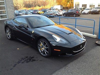 2010 ferrari california roadster only 6000 miles! mint!