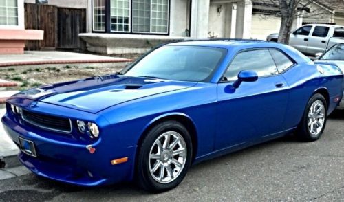 2010 dodge challenger r/t coupe 2-door 5.7l