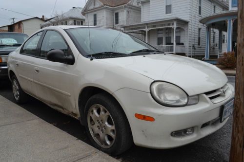 2002 dodge neon es sedan 4-door 2.0l