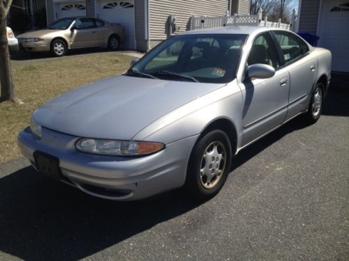 1999 oldsmobile alero gl sedan 4-door 2.4l   no reserve