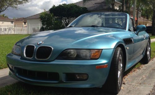 1997 bmw z3 roadster 2 door convertible clean. garage low miles....must go