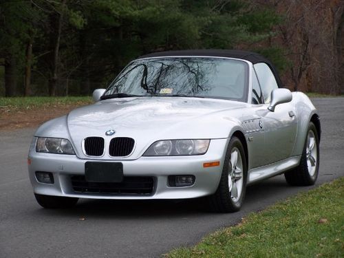 2000 bmw z3 silver/blk 84,xxx miles, silver/blk 5 spd