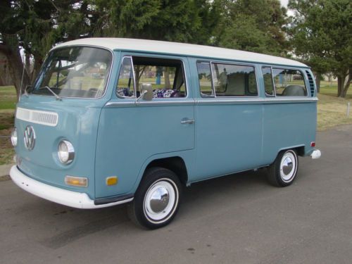 1970 volkswagen transporter/bus