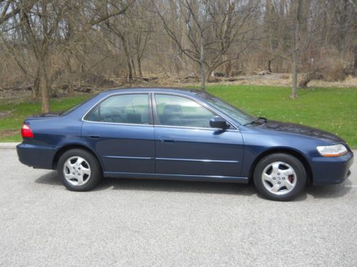 1999 Honda Accord EX Sedan 4-Door 2.3L, image 3