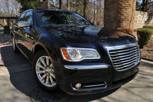 2012 chrysler 300.no reserve.leather/navi/camera/18&#039;s/media/heated seats/cruise