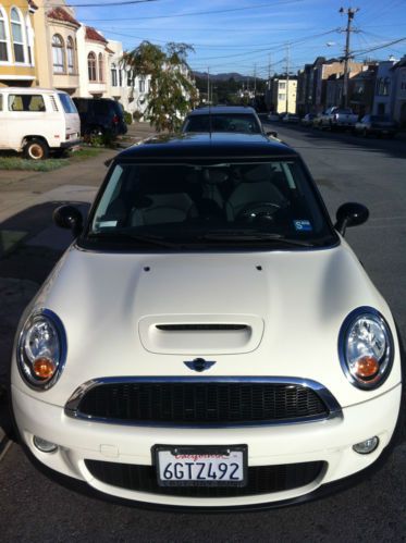 2009 mini cooper s low miles very clean selling by original owner