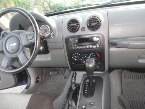 2005 Jeep Liberty Limited Sport Utility 4-Door 3.7L, image 8