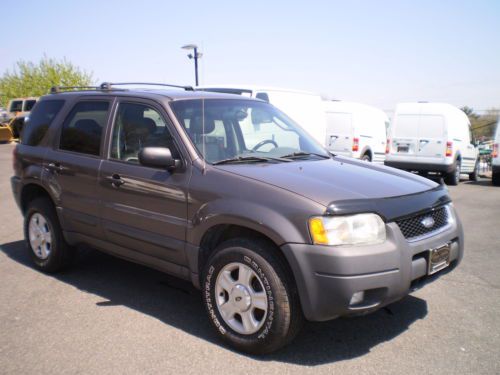 2003 ford escape xlt sport utility 4-door 3.0l v6 4x4 clean carfax! one owner!