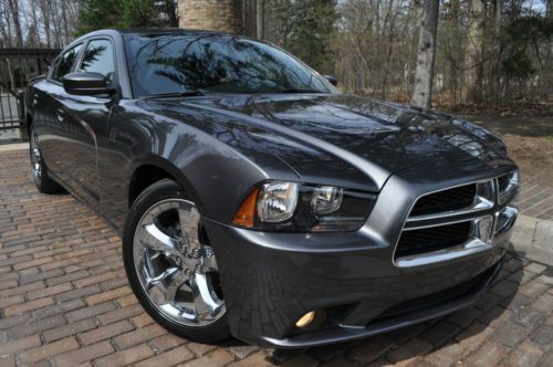 2012 charger sxt-.no reserve.leather/heated/20&#039;s/camera/salvage/rebuilt
