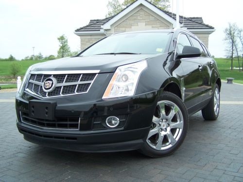 Srx luxury awd black panoramic sunroof low miles leather non smoker