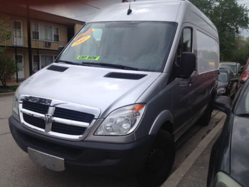 2007 dodge sprinter 2500 base standard cargo van 3-door 3.0l