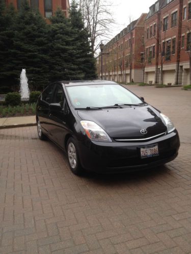 2008 toyota prius - black exterior/tan cloth interior