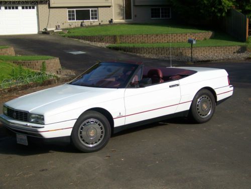 1992 cadillac allante roadster convertible 2-door 4.5l