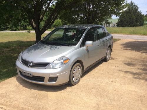 2011 nissan versa s sedan 4-door 1.8l parts only no title