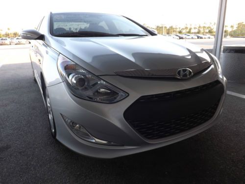 2012 hyundai sonata hybrid sedan 4-door 2.4l, full warranty, clean carfax, clean