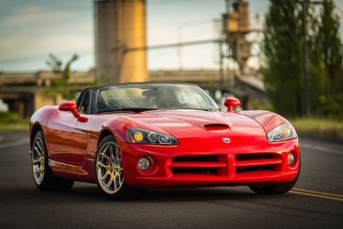 2004 dodge viper srt10 only 7100 miles perfect condition