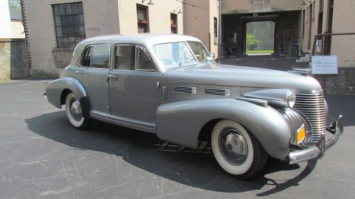 1940 cadillac fleetwood &#034;60 special&#034; gray/gray beautiful pics!!