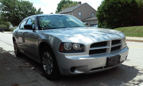 2006 dodge charger se sedan 4-door 3.5l - low miles- one owner - ice cold ac