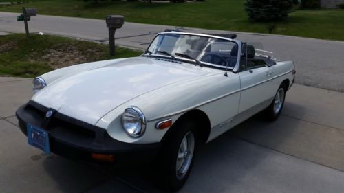 1980 mgb convertible