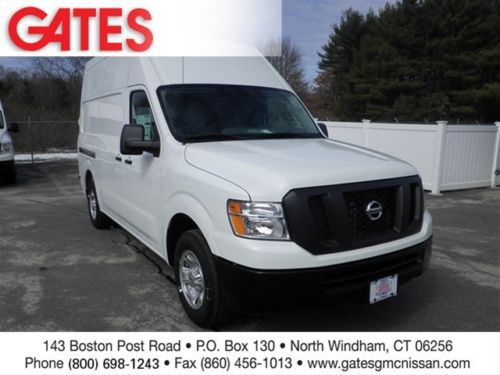 2013 van new 5.6l v8 automatic 5-speed rwd glacier white