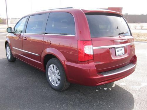 2014 chrysler town & country touring