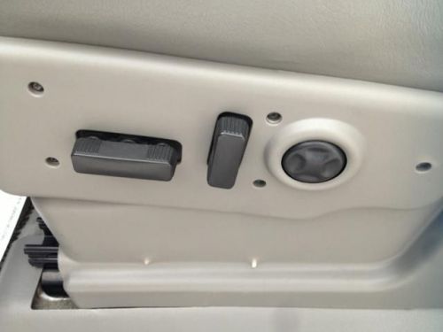 2004 Chevrolet Suburban 1500, image 5