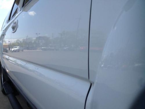 2004 Chevrolet Suburban 1500, image 9