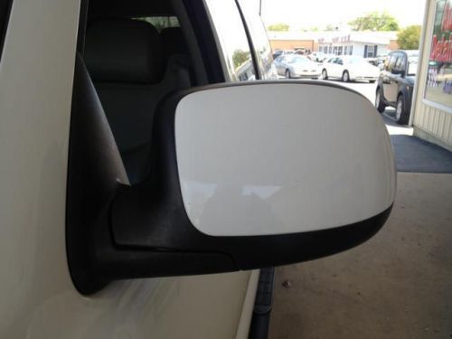 2004 Chevrolet Suburban 1500, image 16