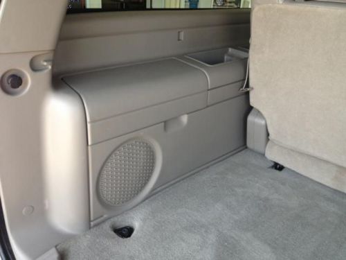 2004 Chevrolet Suburban 1500, image 17