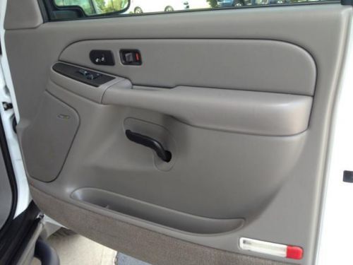 2004 Chevrolet Suburban 1500, image 30