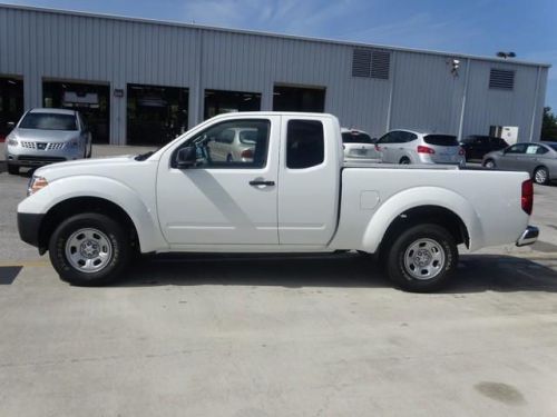 2014 nissan frontier s