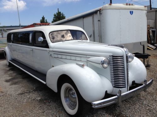 1938 buick roadmaster limousine