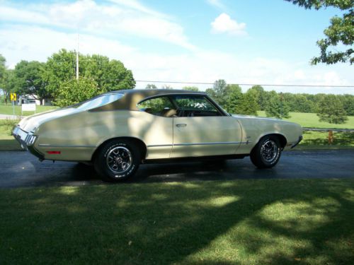 1970 olds cutlass s holiday coupe 13,966 original miles
