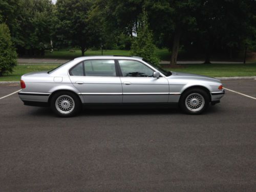 2000 bmw 740il base sedan 4-door 4.4l