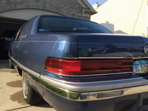 One owner !!!!!  6,090 miles !!!!   1994 buick roadmaster base sedan 4-door 5.7l