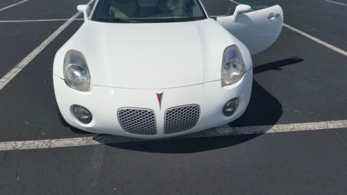 2007 pontiac solstice base convertible 2-door 2.4l