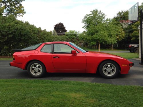 1986 porsche 944 base coupe 2-door 2.5l no reserve!