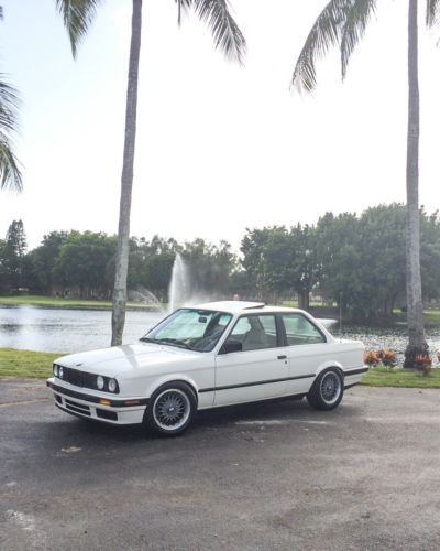 1989 bmw e30 in exellent condition you will never find another like this!!!