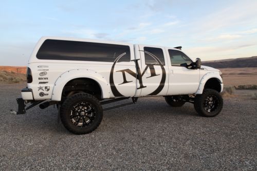 Ford f350 superduty,white,lifted,custom