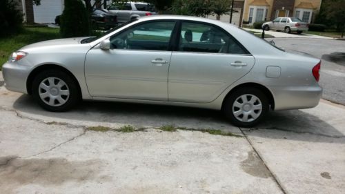 2004 toyota camry le sedan 4-door 2.4l